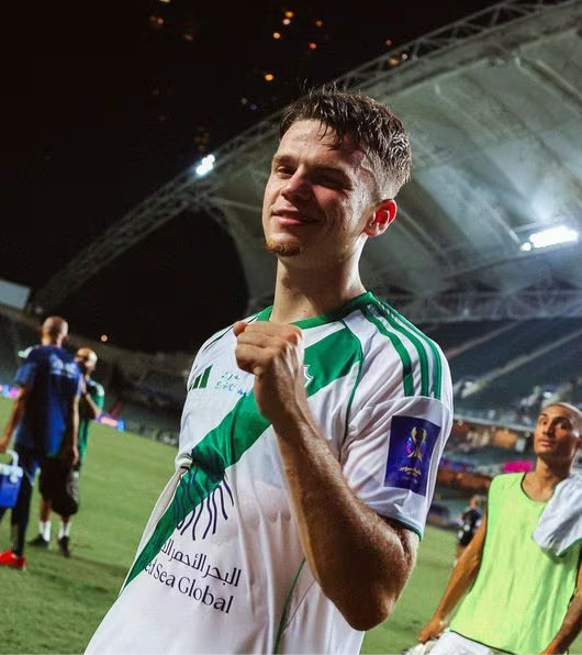 开云体育入口-真香！达姆斯：本说绝不去沙特，但看到报价后我忍不住笑出声