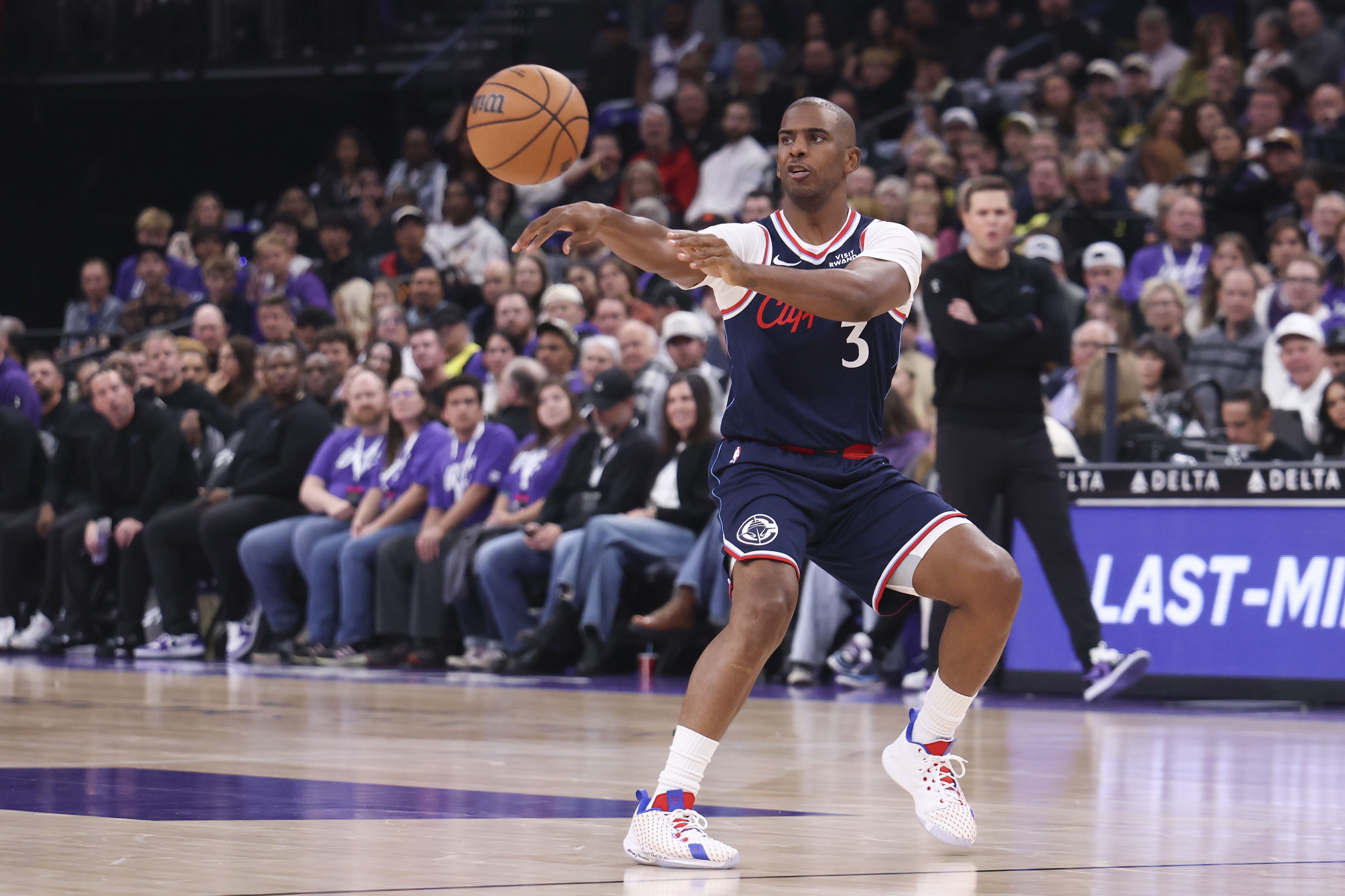 开云体育在线-保罗还没找到工作？苏群：这个时候还看不清谁要夺冠