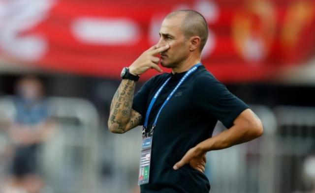 开云体育官网-5球大胜难掩一漏洞 广州队防线顽疾让卡帅也无奈